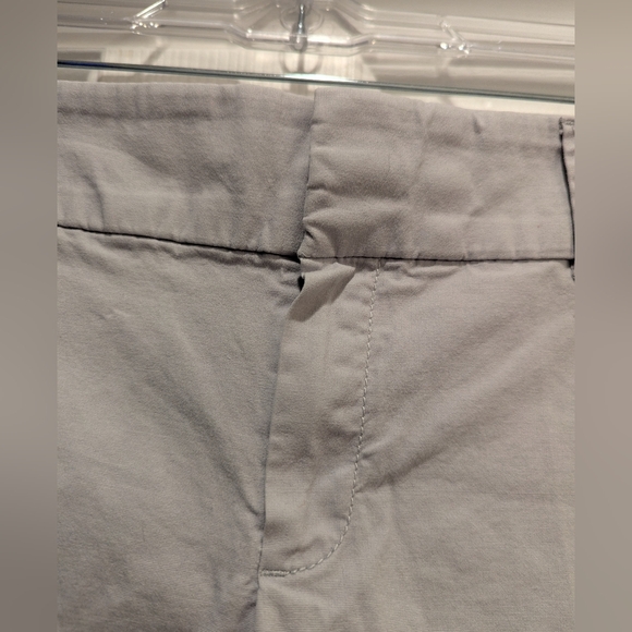 J. Crew Women's Tan Khaki Bermuda Shorts Size 6 EUC - Picture 4 of 10